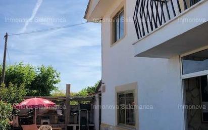 Exterior view of House or chalet for sale in Castellanos de Villiquera  with Heating, Private garden and Storage room