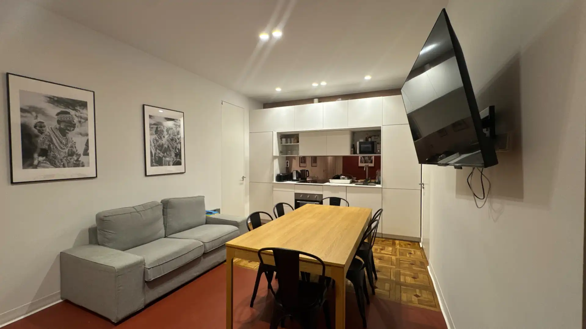 Menjador de Casa o xalet per a compartir en Madrid amb Aire condicionat, Calefacció i Moblat