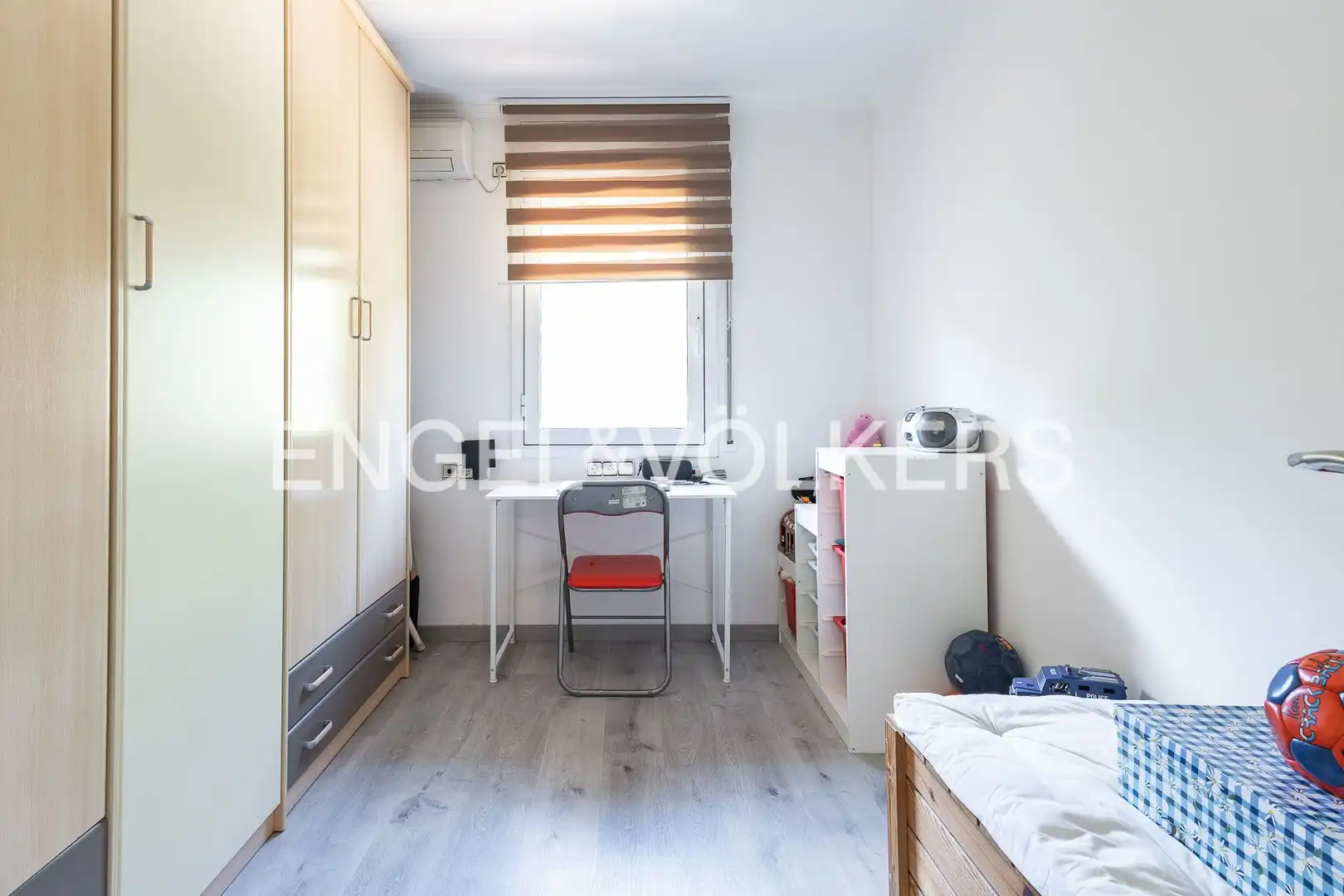 Bedroom of Houses for sale in Badalona  with Air Conditioner, Heating and Private garden