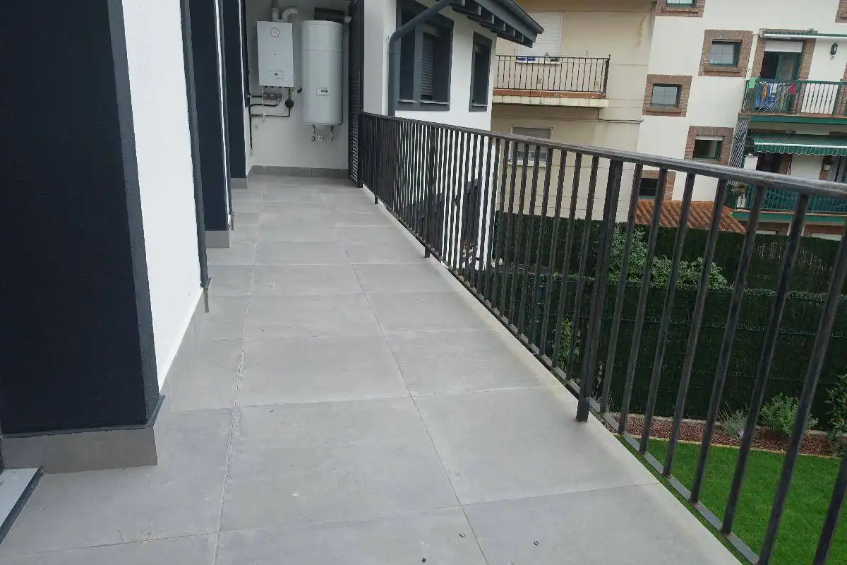 Terraza de Piso en venta en Castro-Urdiales con Calefacción, Jardín privado y Balcón