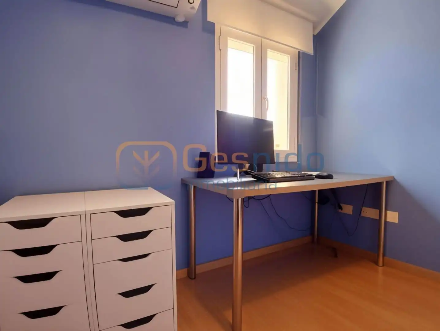 Wohnung zum Verkauf in Espirdo mit Heizung, Parkett und Terrasse
