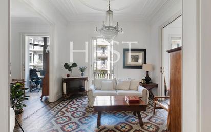 Living room of Flat for sale in  Barcelona Capital  with Air Conditioner, Heating and Balcony