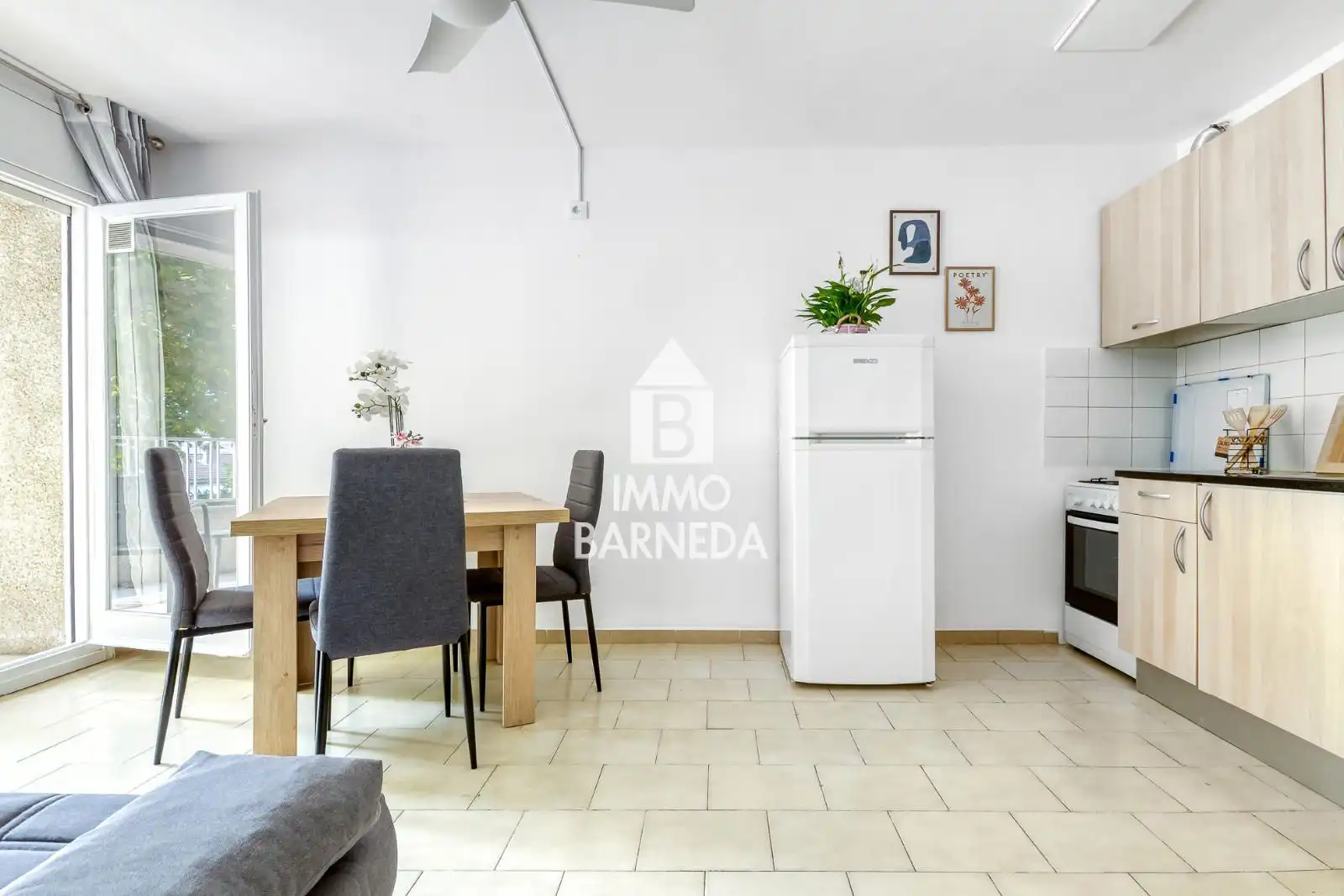 Außenansicht von Wohnung zum Verkauf in Empuriabrava mit Terrasse, Möbliert und Mikrowelle