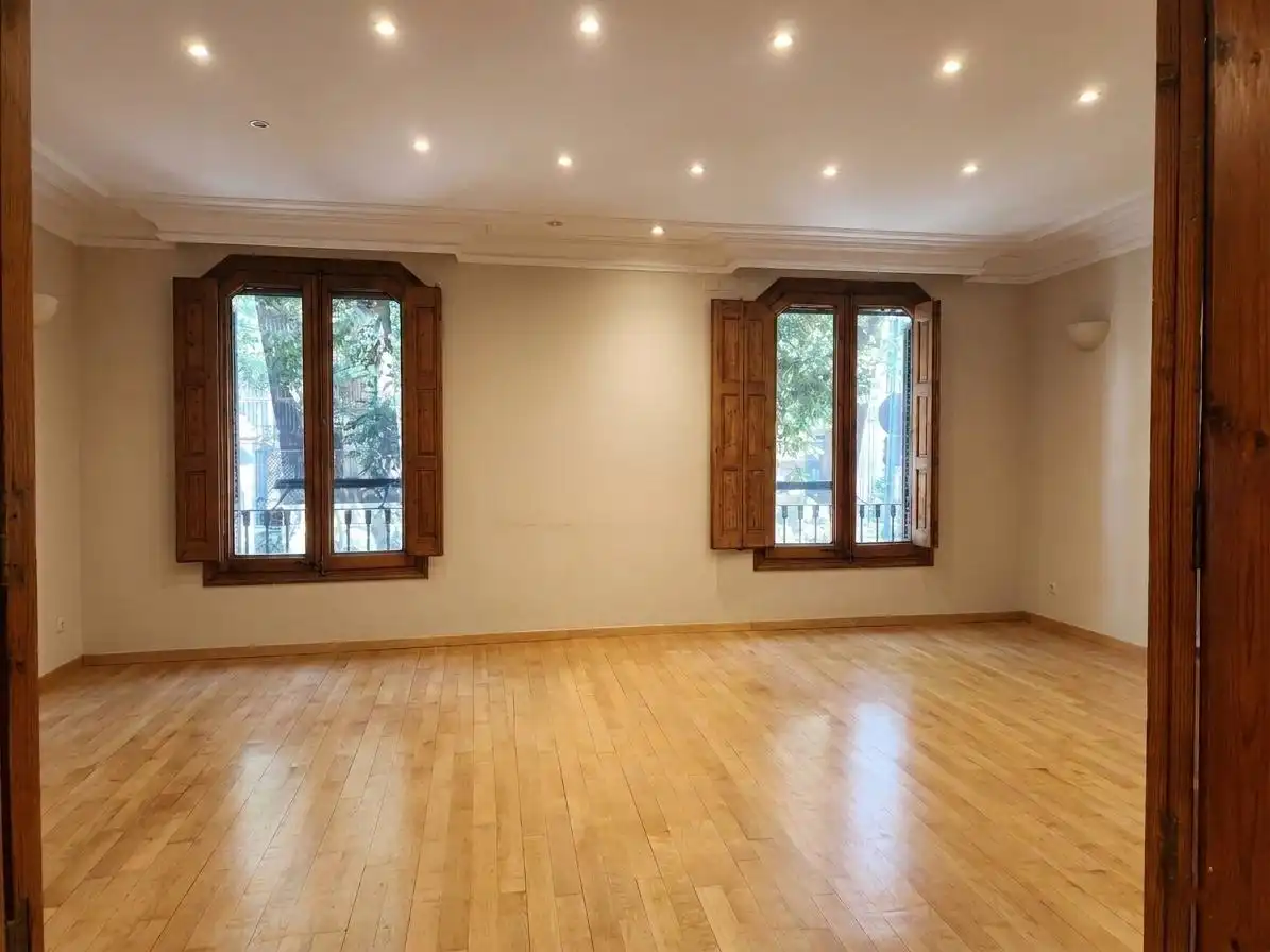 Appartamento con ascensore in vendita a Eixample, imagen 4