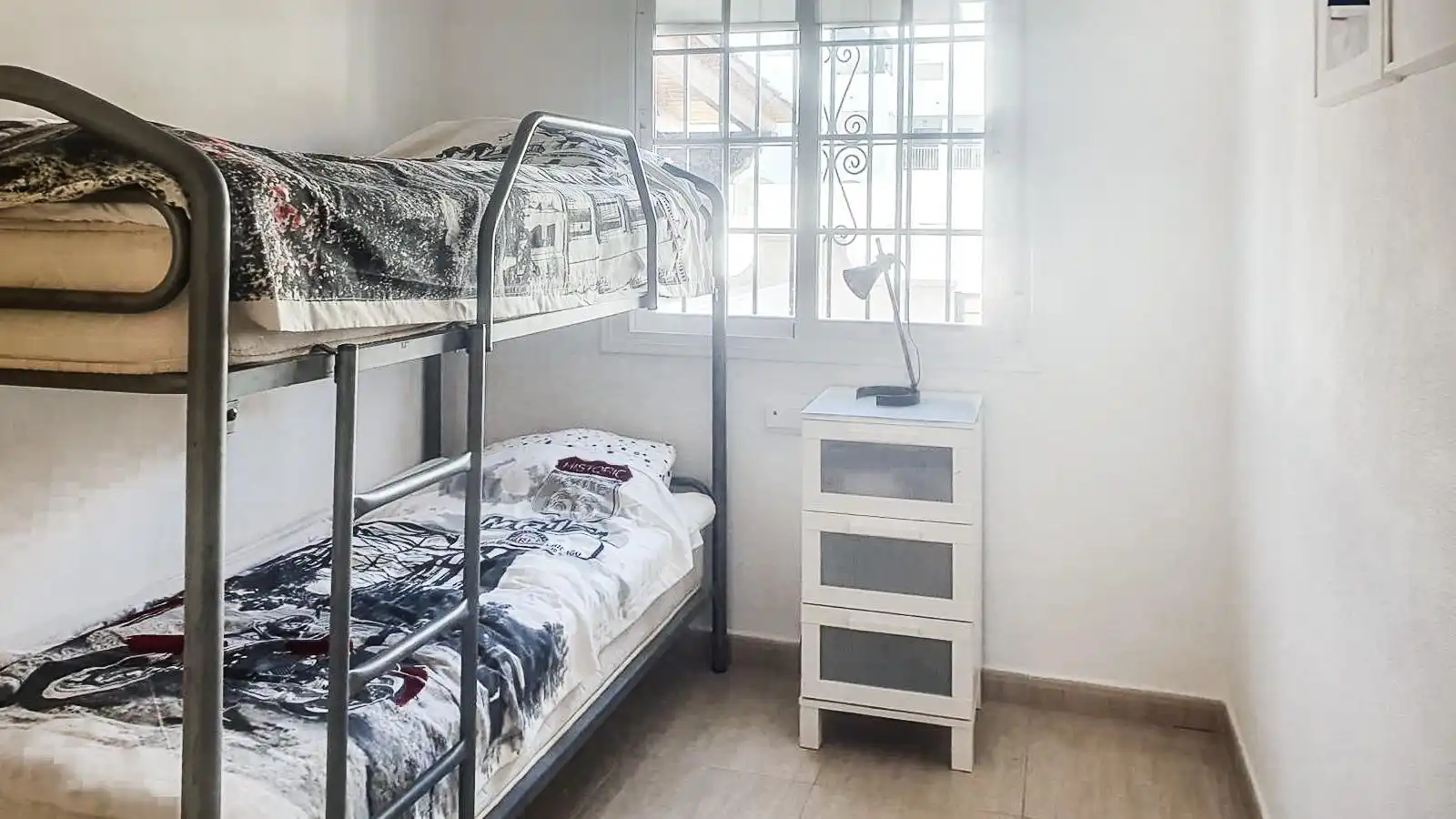 Schlafzimmer von Einfamilien-Reihenhaus zum Verkauf in Pulpí mit Klimaanlage und Gemeinschaftspool