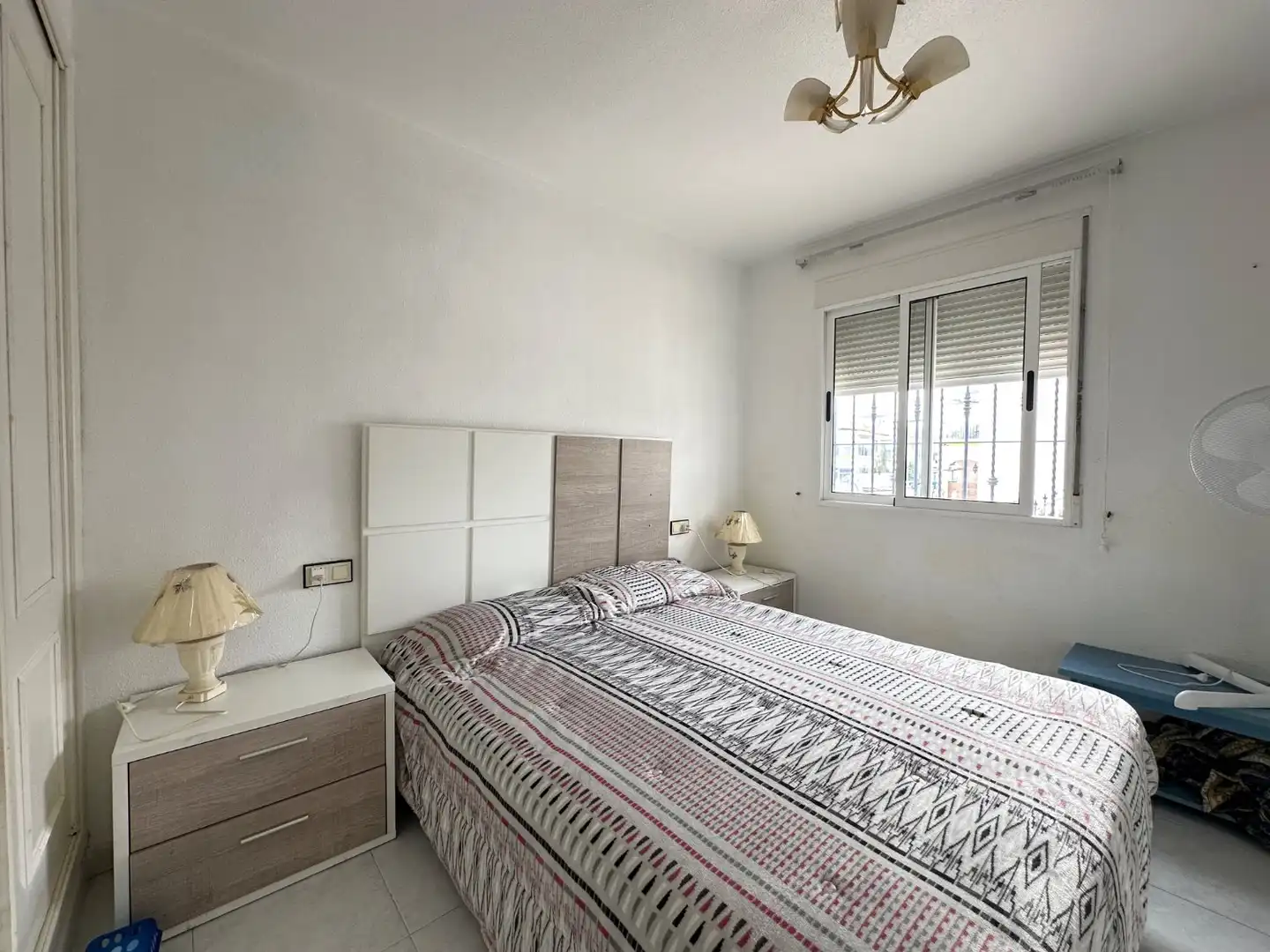 Dormitori de Apartament en venda en Orihuela amb Piscina i Moblat