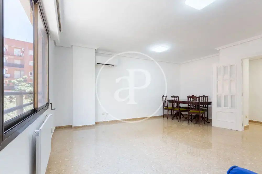 Comedor de Piso en venta en Valencia con Aire acondicionado, Calefacción y Balcón