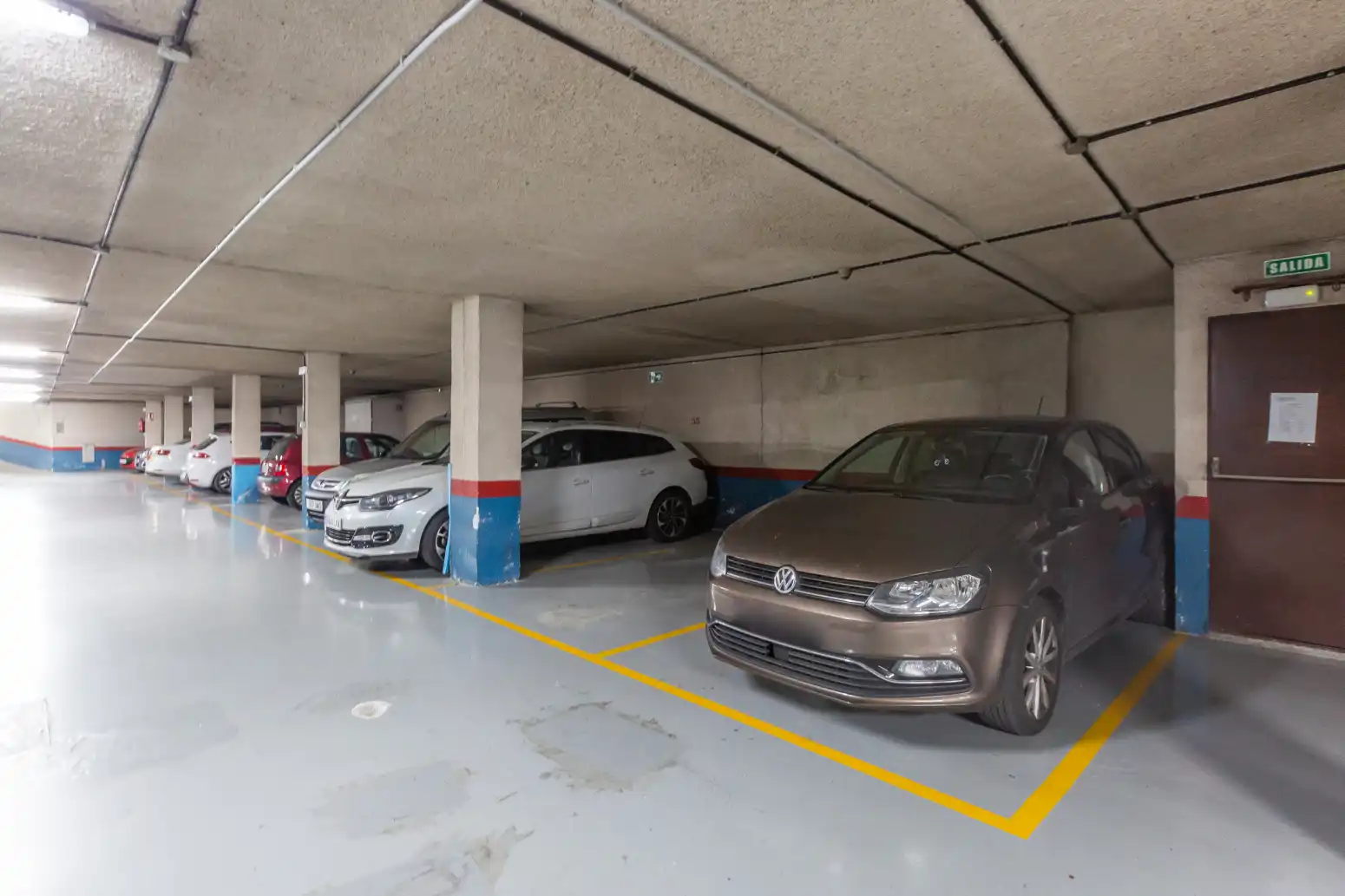 Parking of Flat for sale in  Pamplona / Iruña  with Heating, Parquet flooring and Terrace