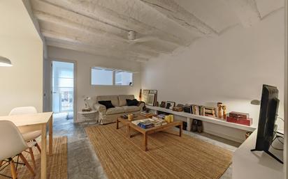 Living room of Flat for sale in  Barcelona Capital