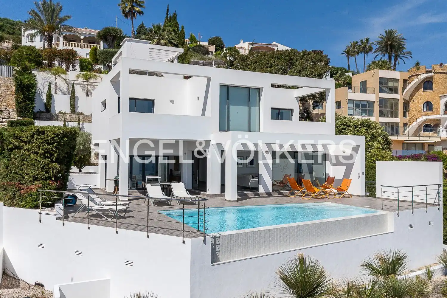 Vista exterior de Casa o xalet en venda en Jávea / Xàbia amb Aire condicionat, Calefacció i Jardí privat