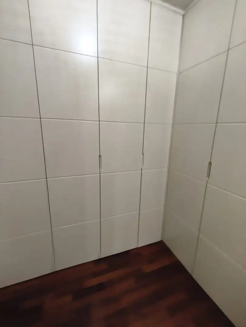Bathroom of Flat for sale in Madrid  with Air Conditioner, Heating and Storage room