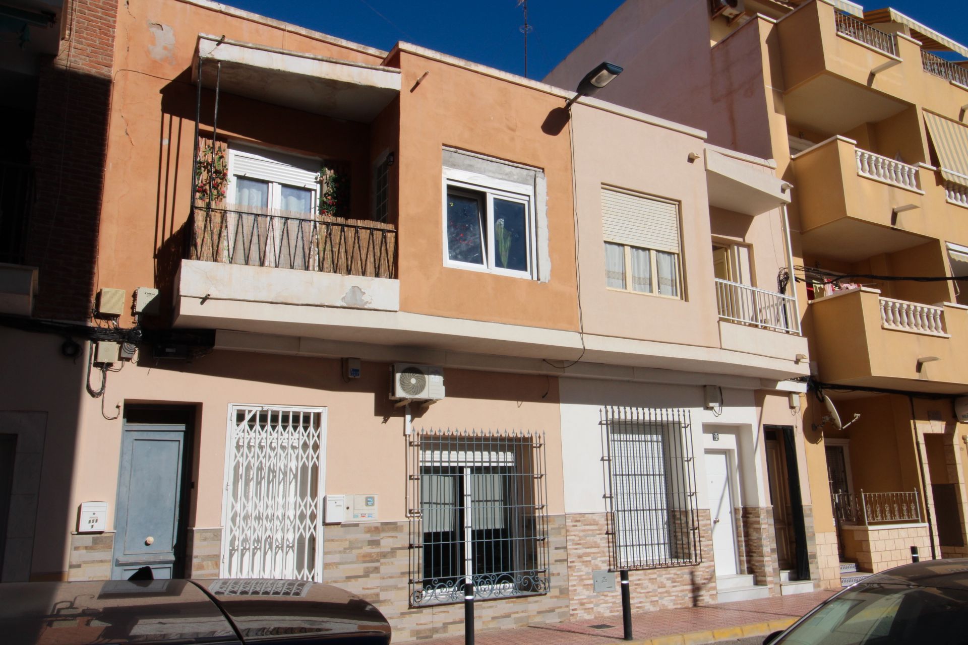 Vista exterior de Pis en venda en Torrevieja amb Moblat i Balcó