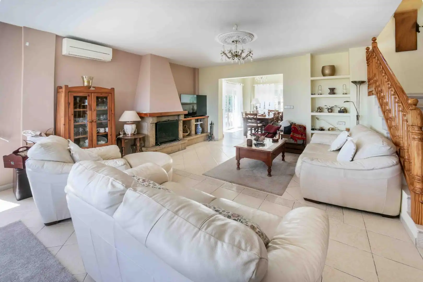 Sala d'estar de Casa o xalet de lloguer en Polop amb Aire condicionat, Jardí privat i Terrassa