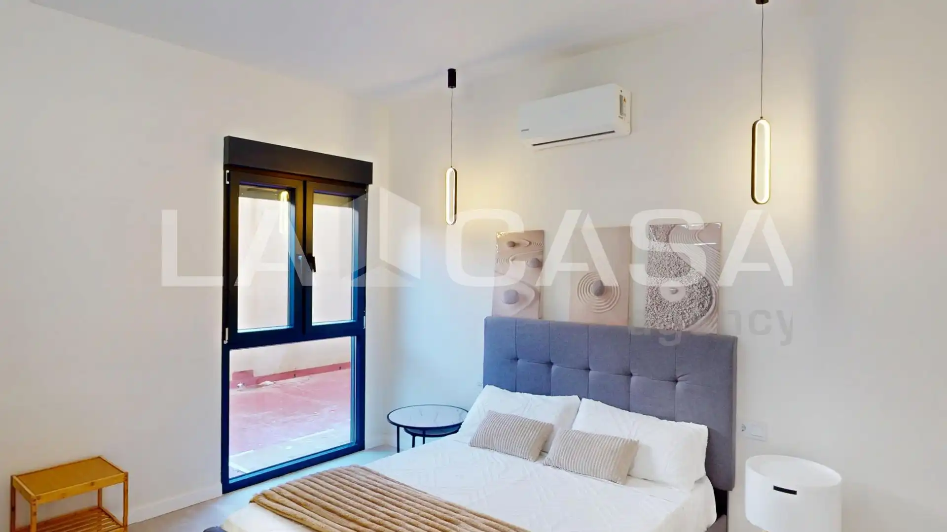 Schlafzimmer von Erdgeschoss zum Verkauf in Valencia mit Klimaanlage, Heizung und Möbliert