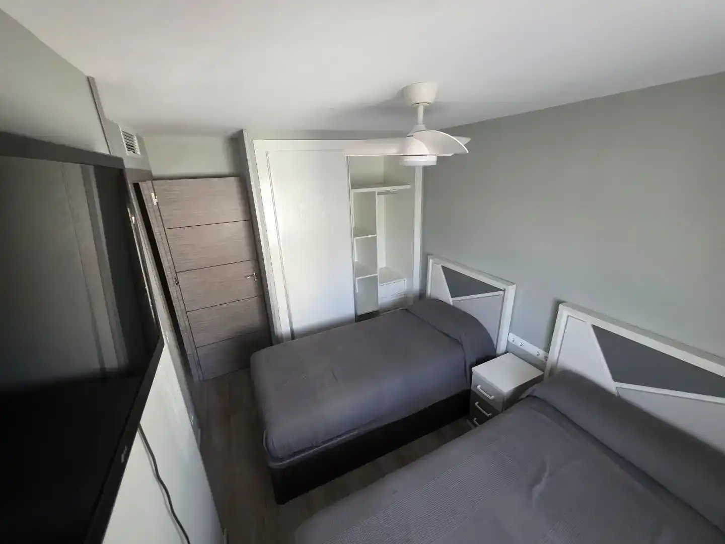 Schlafzimmer von Wohnung zur Miete in Gandia mit Klimaanlage, Schwimmbad und Möbliert