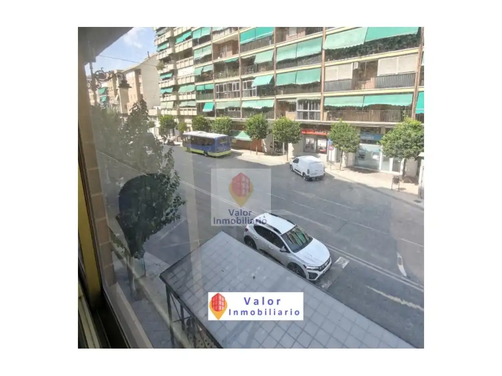 Oficina en venda a Avenida Madrid