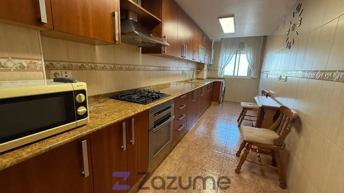 Cocina de Piso de alquiler en Murcia con Aire acondicionado, Calefacción y Amueblado