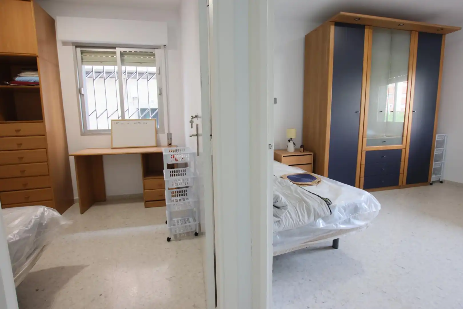 Habitación de Piso de alquiler en Badajoz con Terraza y Amueblado