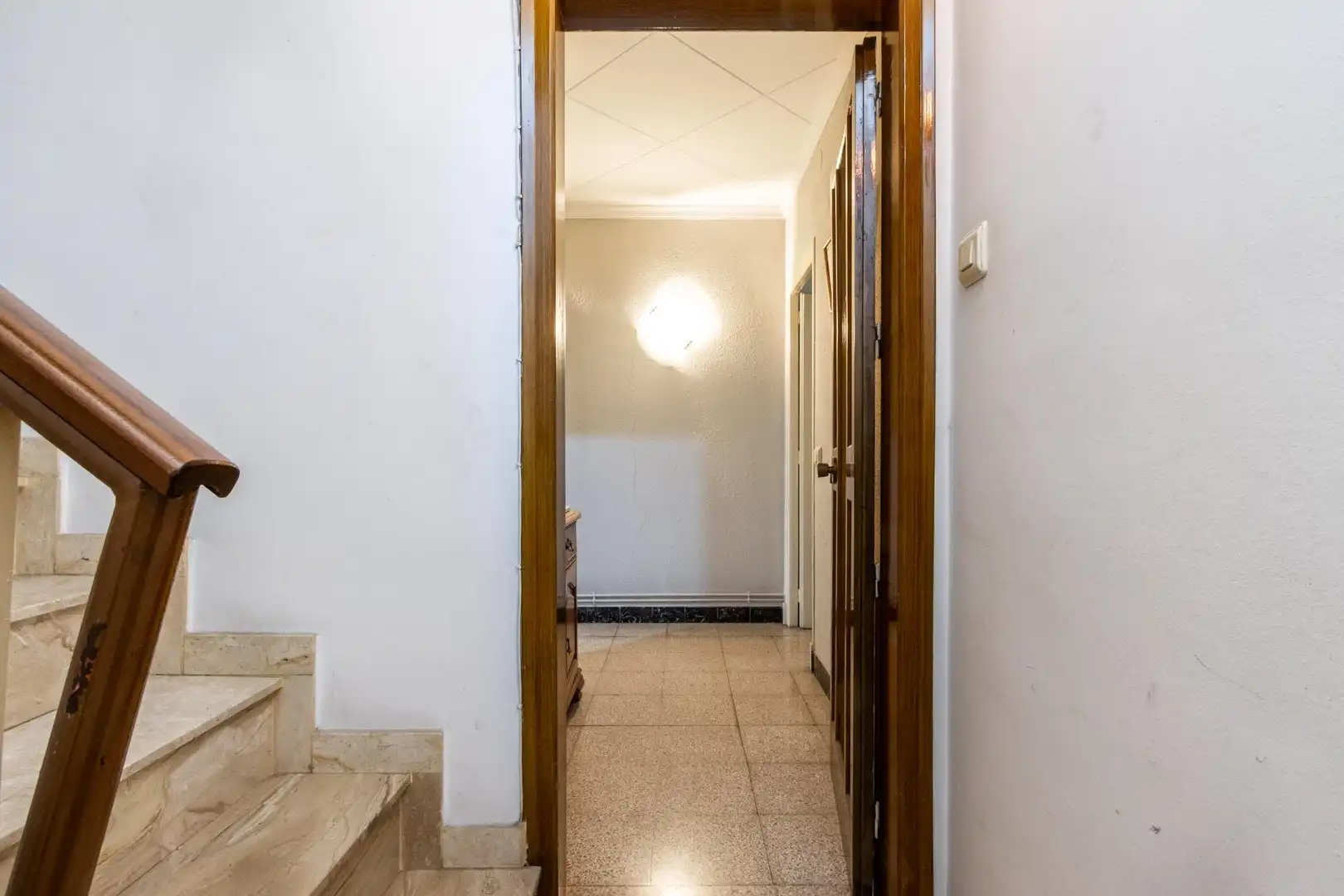 Flat with garden for sale in Carrer JOANOT MARTORELL DE, imagen 2