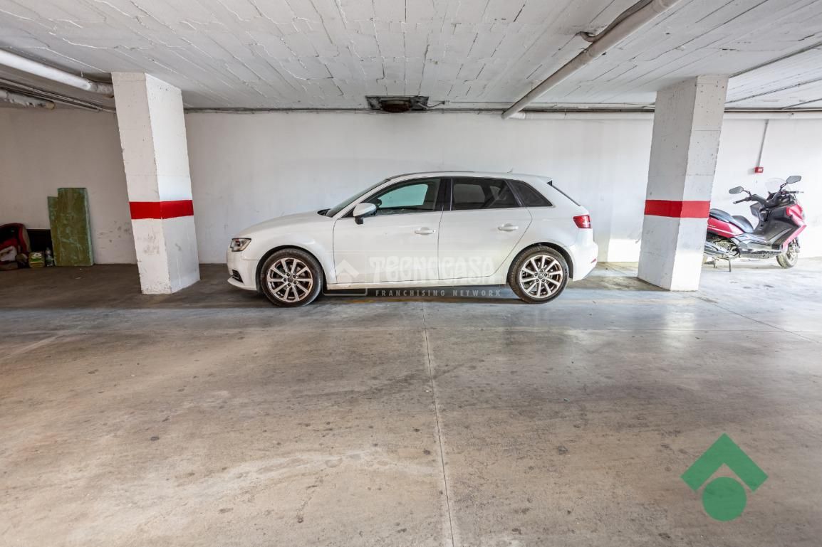 Parking of Flat for sale in Algeciras