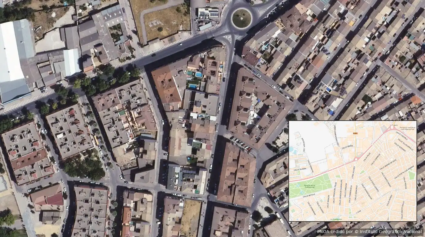 Vista exterior de Pis en venda en Úbeda, Jaén