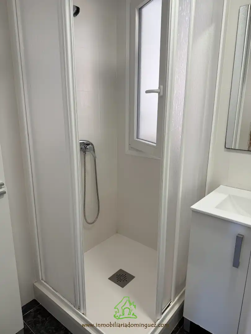 Bathroom of Flat for rent in Murcia  with Furnished, Oven and Washing machine