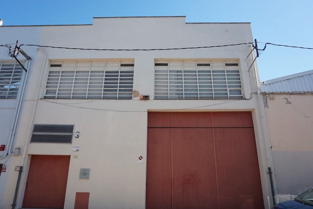 Vista exterior de Nave industrial de alquiler en Girona Capital