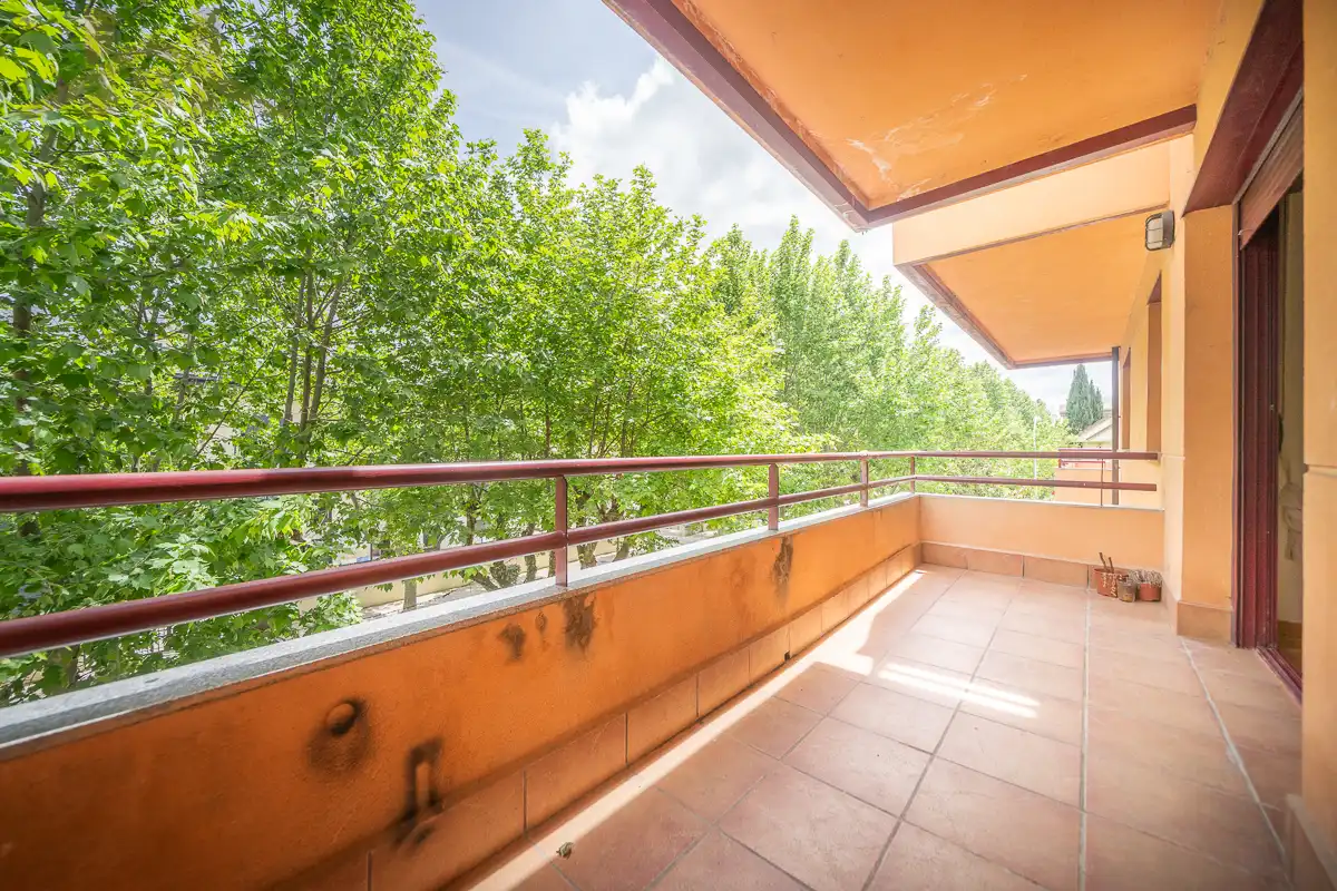 Terrassa de Pis en venda en El Escorial amb Calefacció, Parquet i Terrassa
