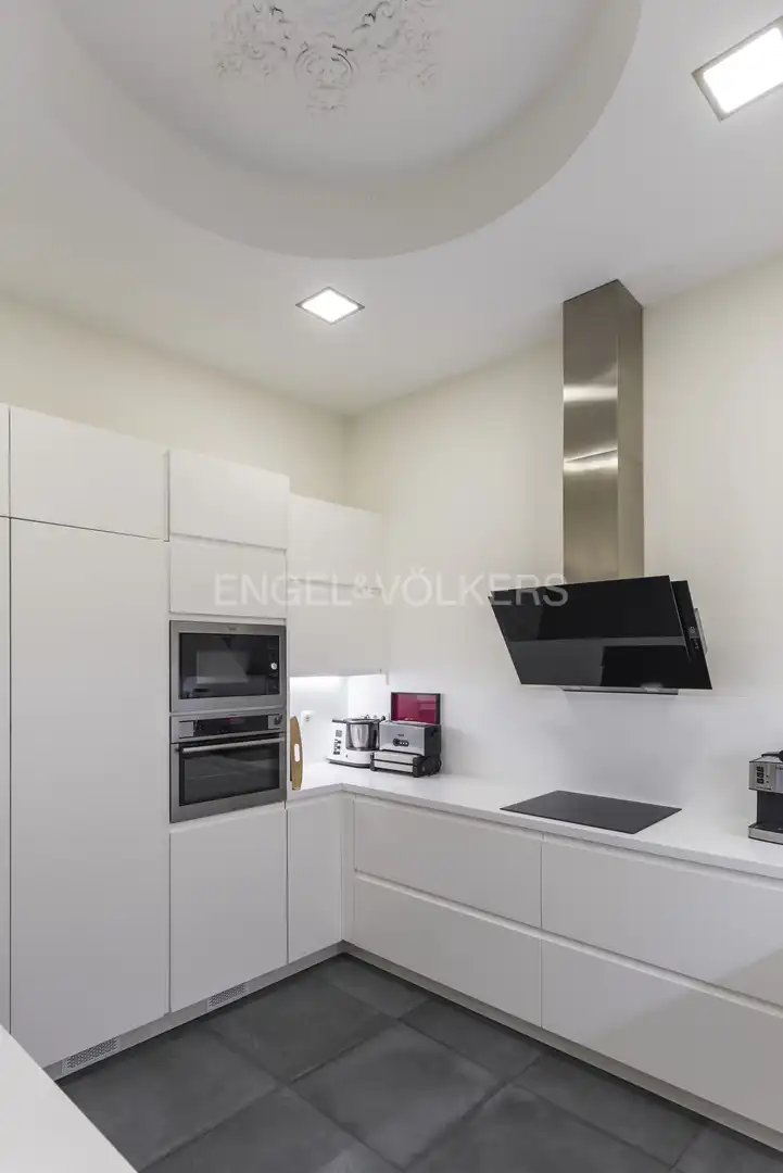 Kitchen of Flat for sale in Madrid  with Air Conditioner, Heating and Storage room