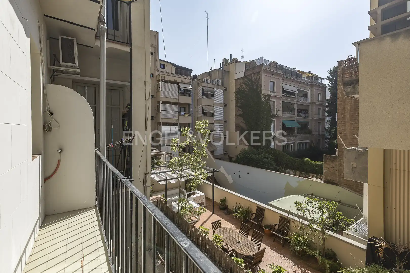 Außenansicht von Wohnung zur Miete in Barcelona mit Klimaanlage, Heizung und Balkon