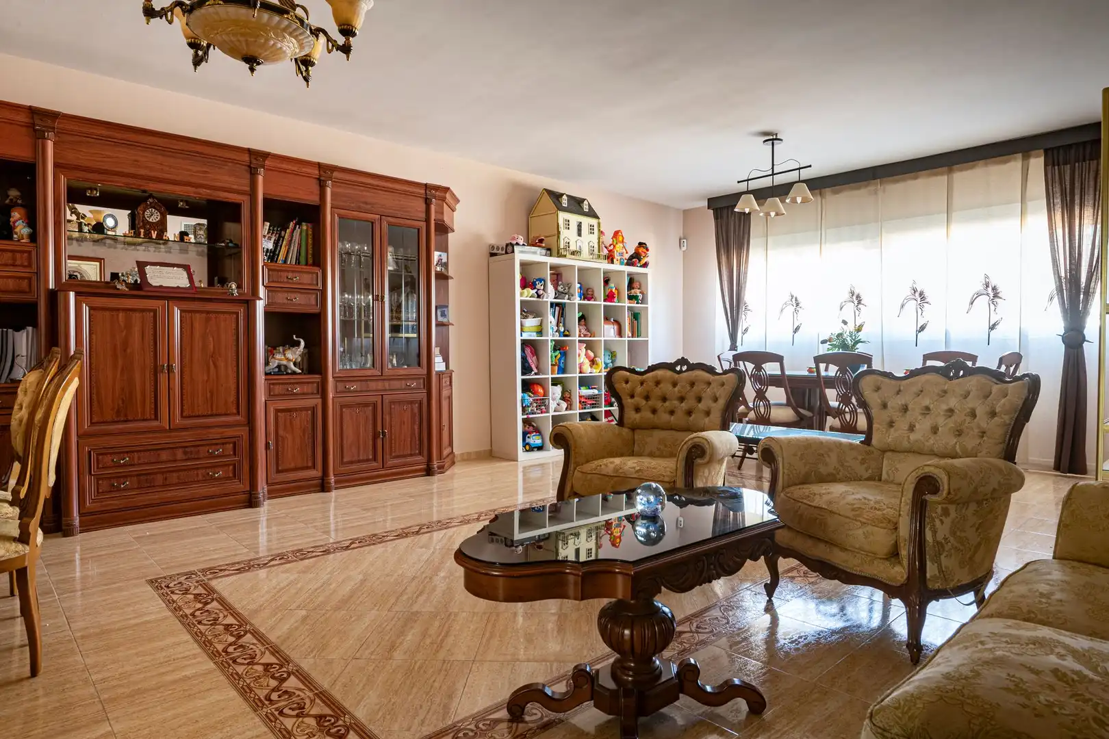 Sala d'estar de Casa o xalet en venda en La Guardia de Jaén amb Terrassa