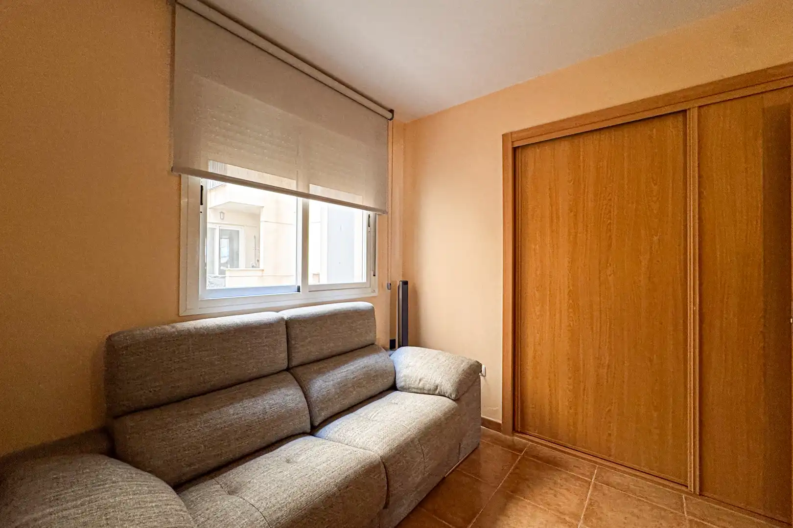 Habitación de Piso en venta en Roquetas de Mar con Terraza y Piscina