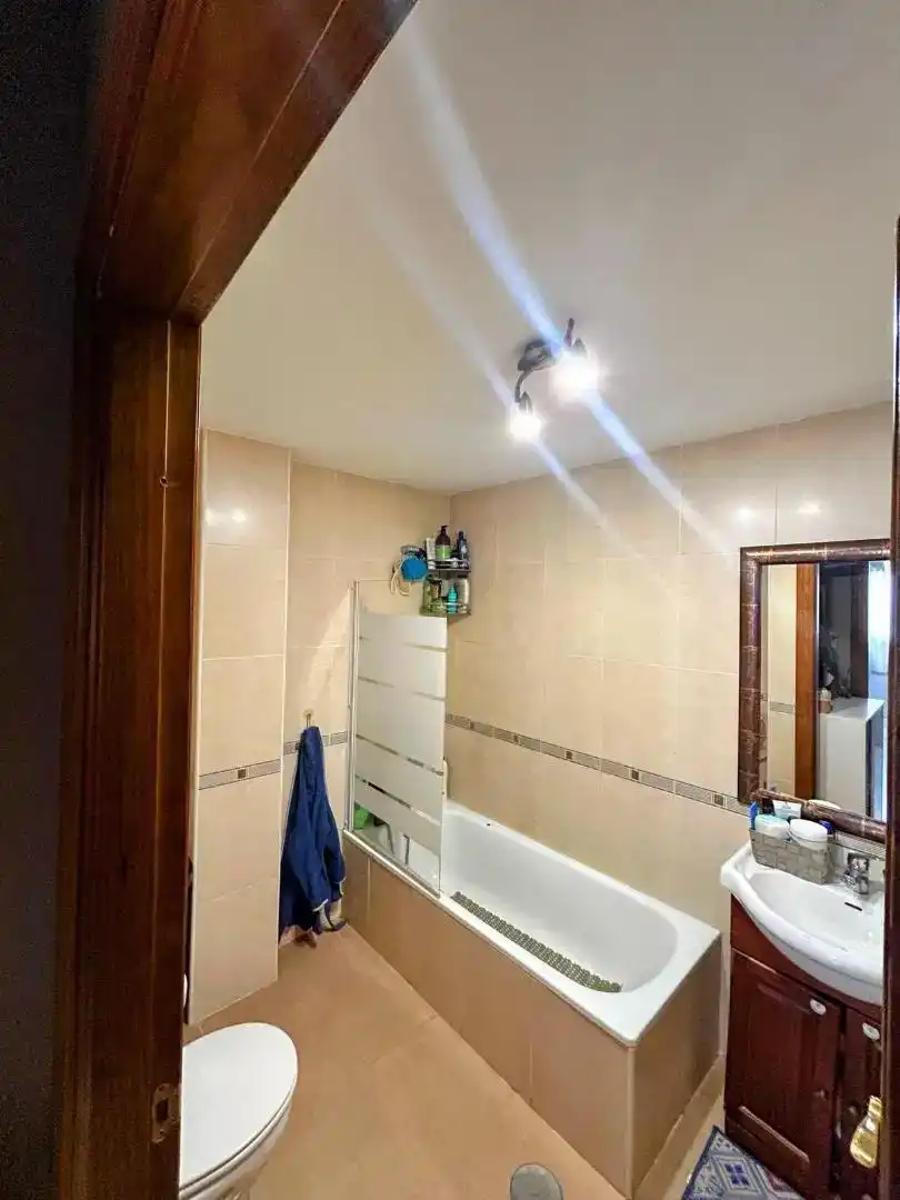 Baño de Piso en venta en Benahadux con Aire acondicionado, Trastero y Amueblado