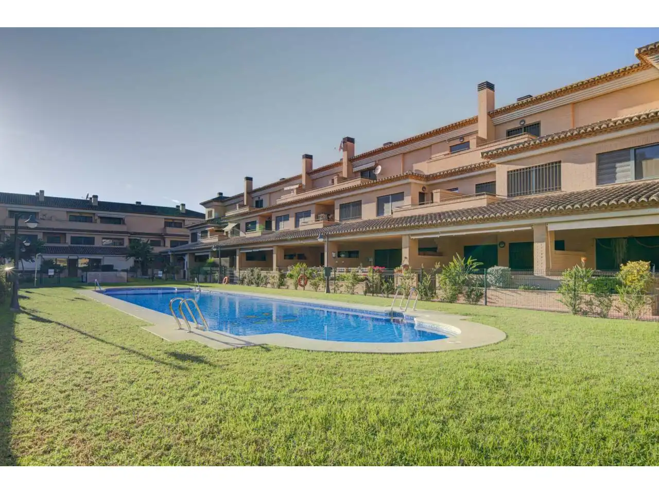 Jardín de Casa adosada en venta en Valencia con Aire acondicionado, Calefacción y Terraza