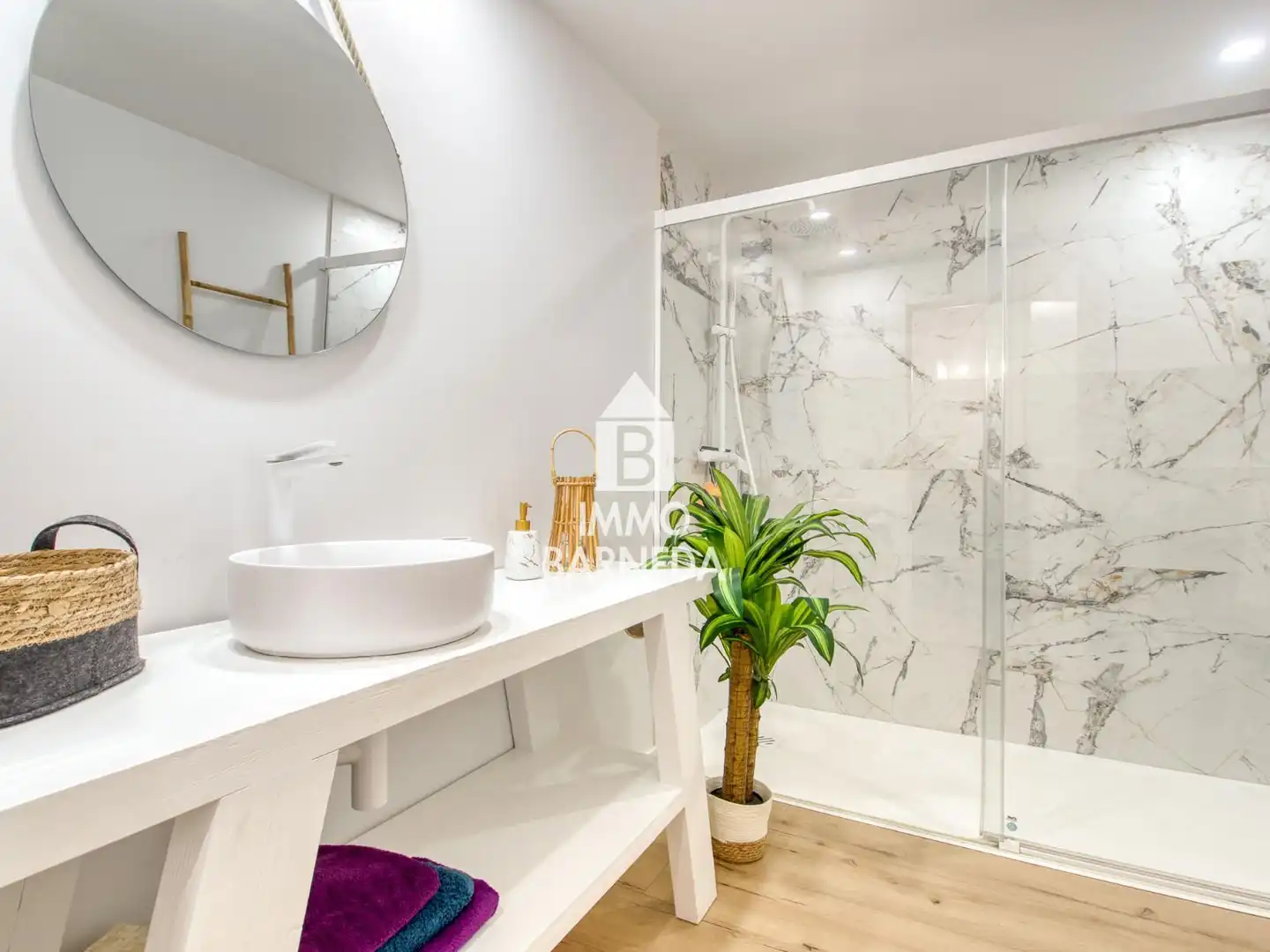Badezimmer von Wohnung zum Verkauf in Empuriabrava mit Klimaanlage, Heizung und Terrasse