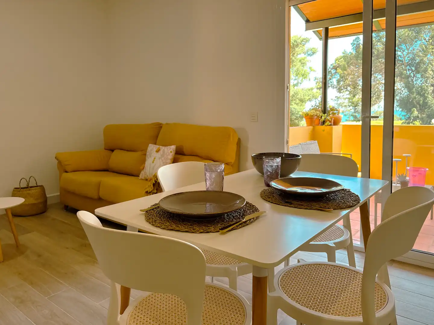 Comedor de Apartamento de alquiler en Islantilla con Calefacción, Terraza y Amueblado