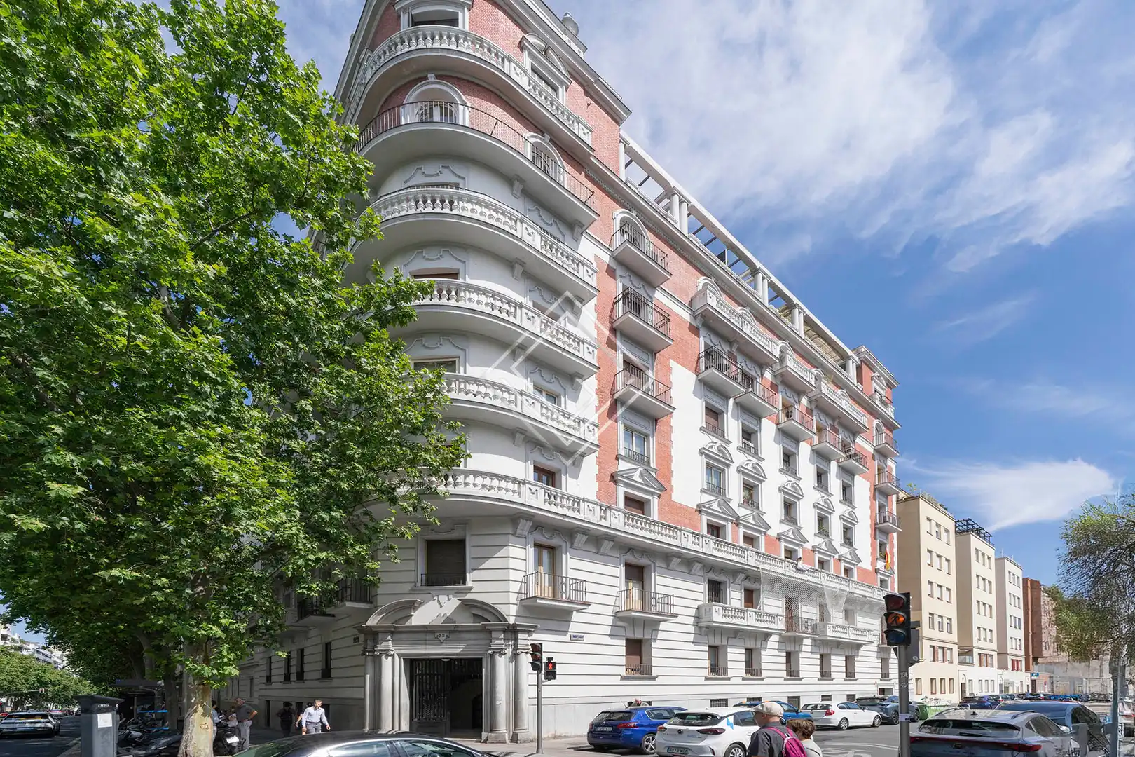 Exterior view of Office for sale in Madrid