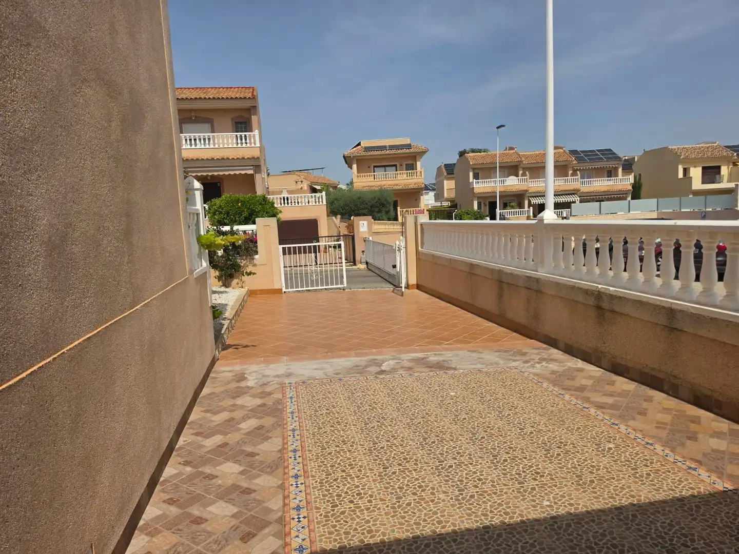 Vista exterior de Casa o chalet en venta en Torrevieja con Amueblado