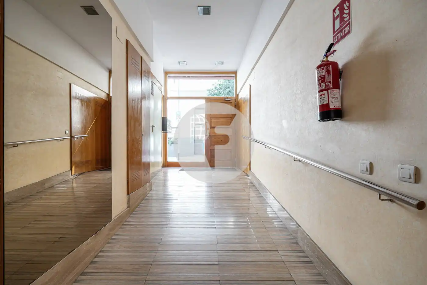 Piso en venta en Barcelona con Aire acondicionado, Calefacción y Terraza