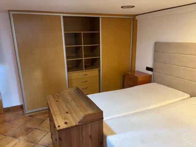 Habitación de Casa adosada en venta en Santa Eulàlia de Ronçana con Aire acondicionado, Calefacción y Jardín privado