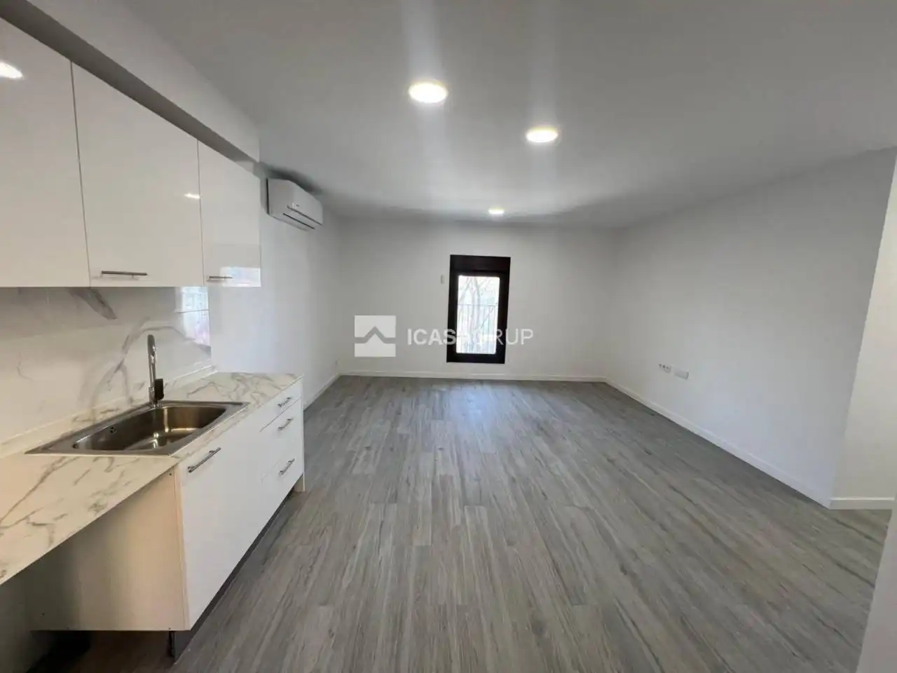 Flat for rent in Plaza Josep Anselm Clavé, Centre