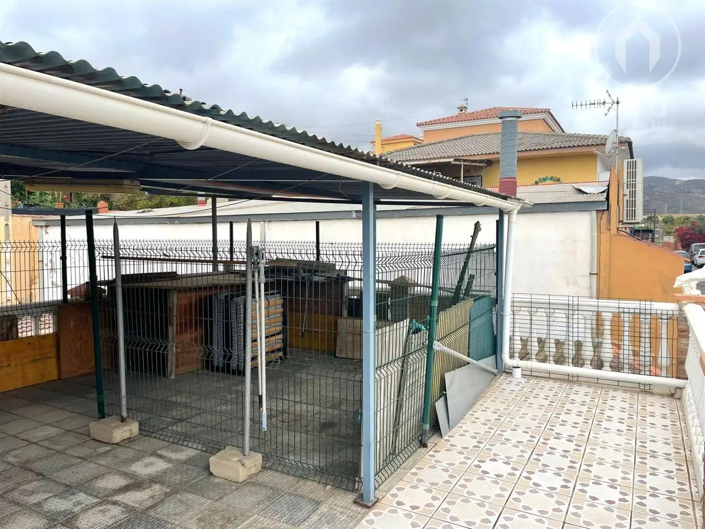 Vista exterior de Casa o xalet en venda en Alhaurín de la Torre amb Aire condicionat, Terrassa i Traster