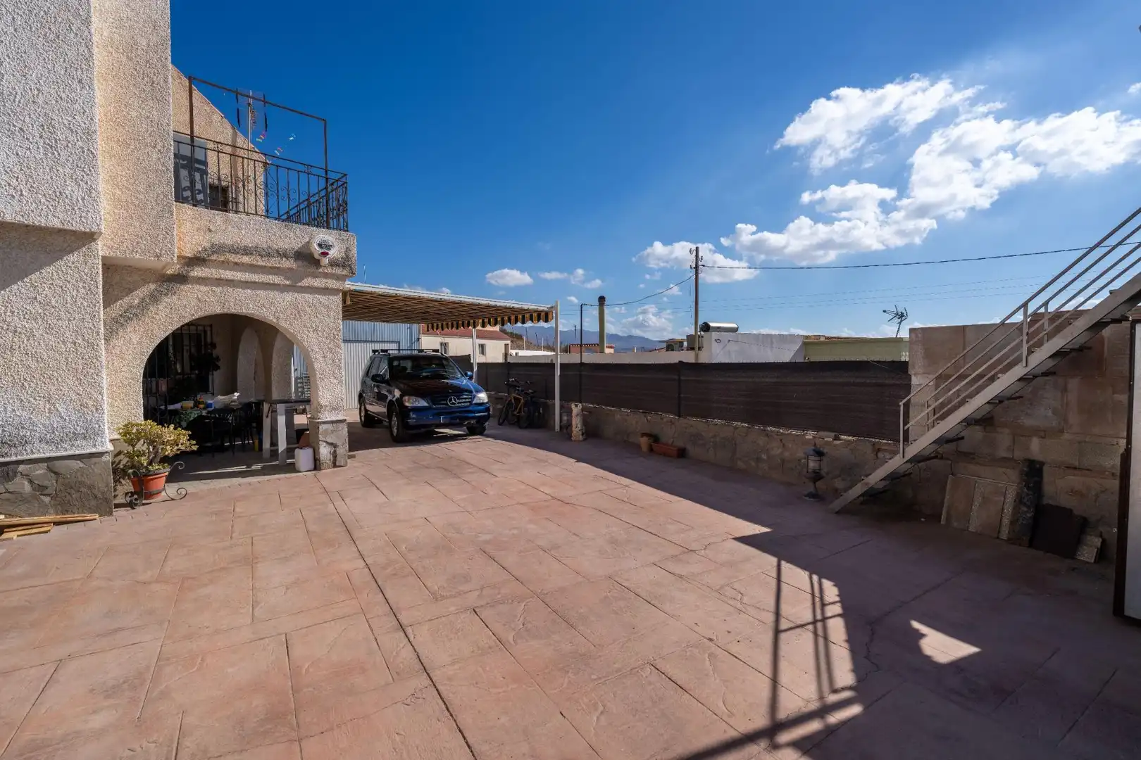 Casa amb piscina en venda a Avenida de Las Alpujarras 6, imagen 2