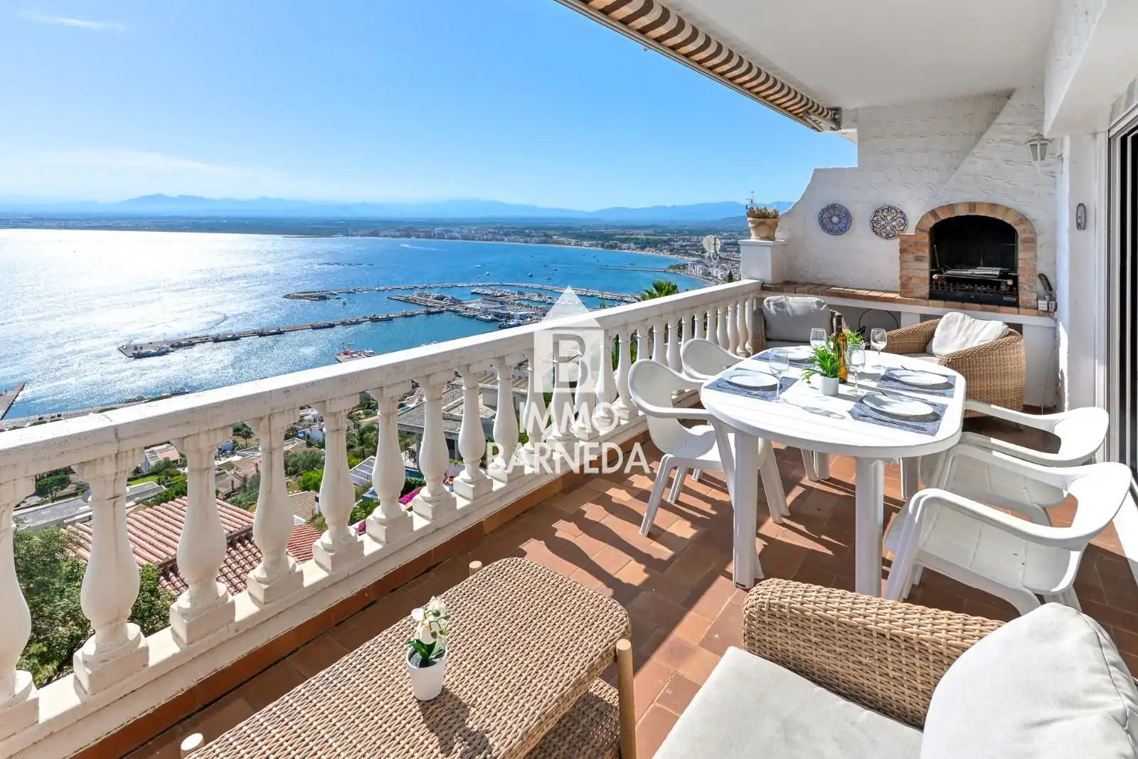 Exterior view of Flat for sale in Roses  with Air Conditioner, Heating and Terrace