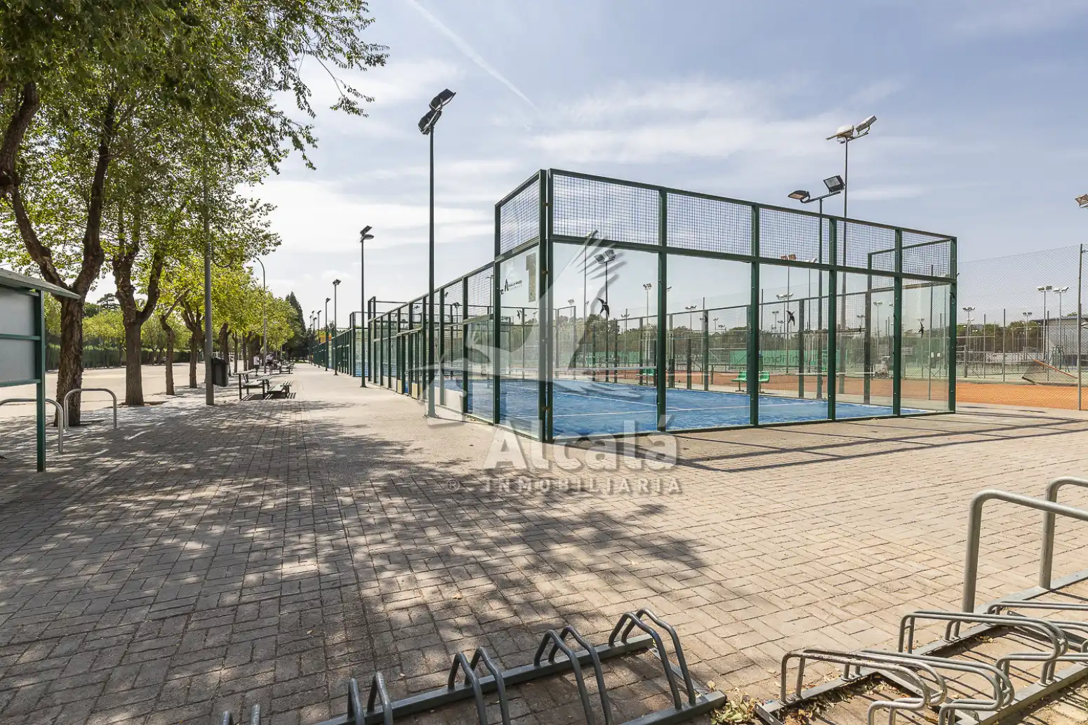 Vista exterior de Piso en venta en Alcalá de Henares con Calefacción, Terraza y Trastero