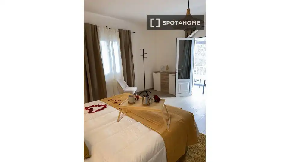 Habitación de Apartamento para compartir en Tinajo con Aire acondicionado, Terraza y Amueblado