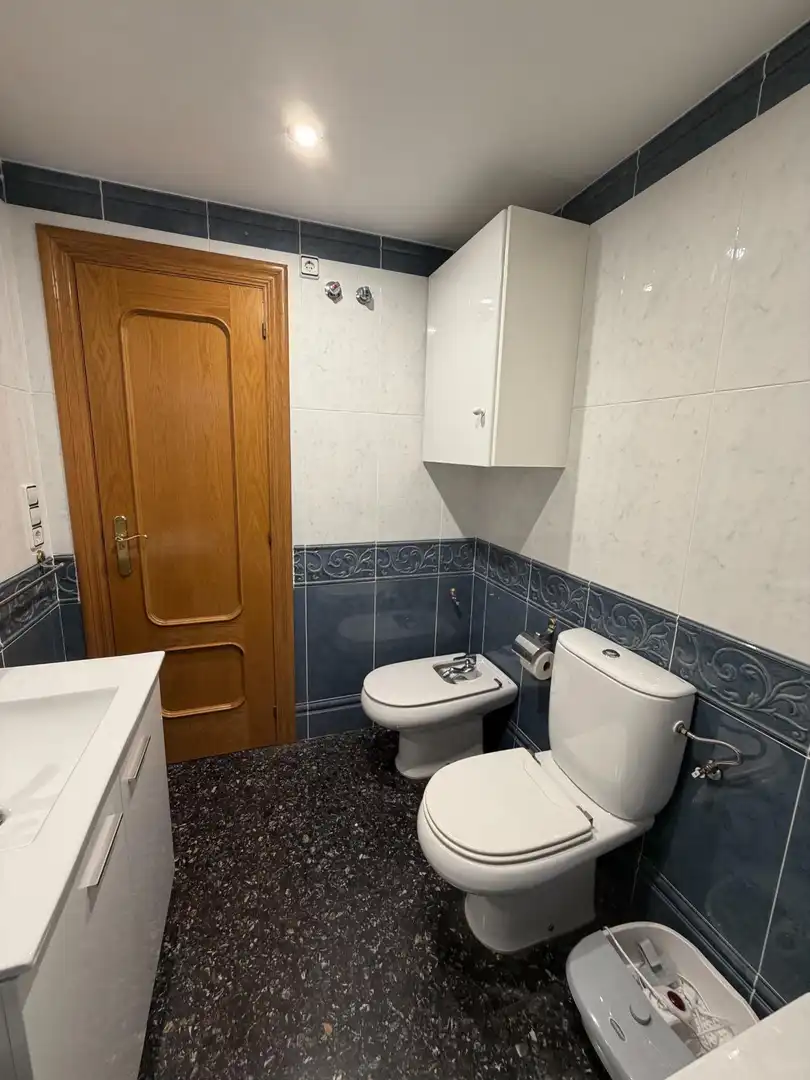 Badezimmer von Wohnung zum Verkauf in Parque de la Bombilla  