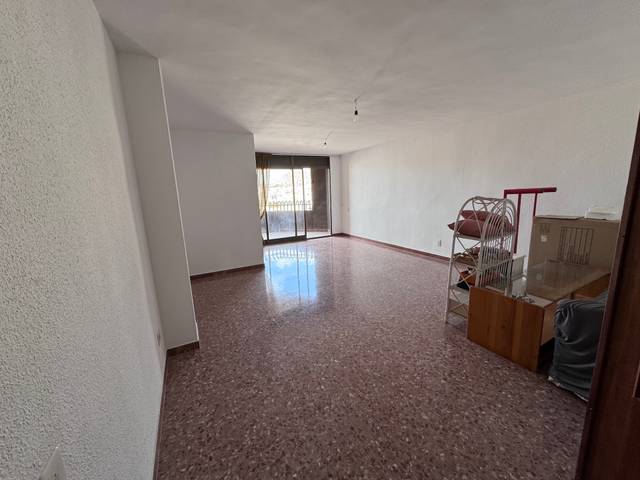 Piso en Venta en Calle de la Corredera en Maestro Carrascosa - Banda de Música