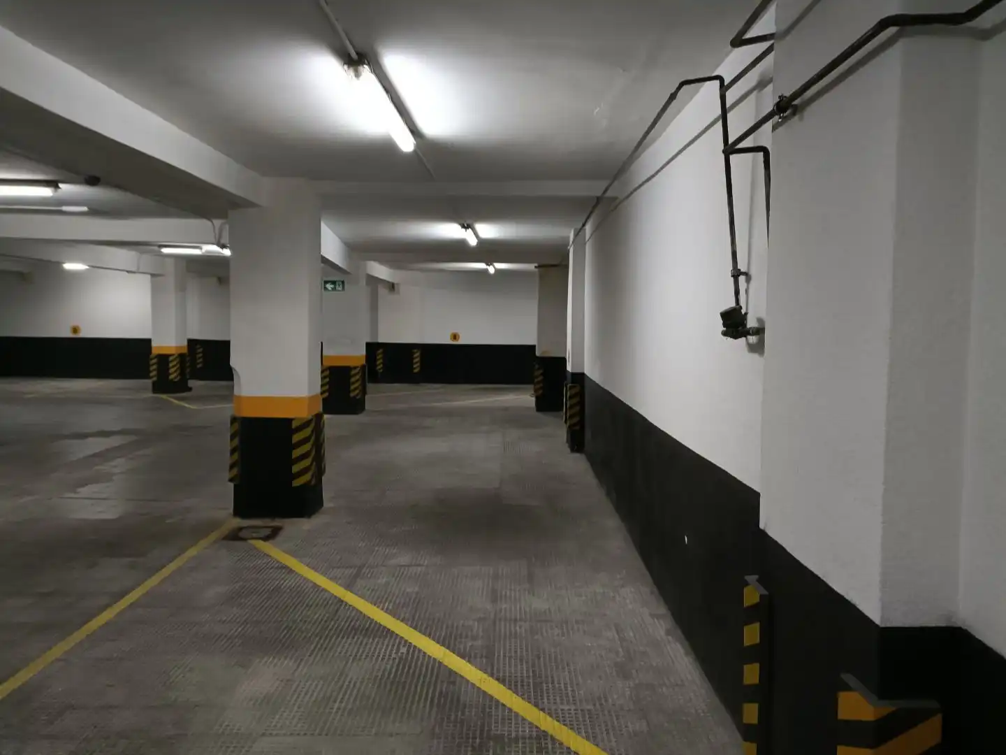 Parking of Garage for rent in Madrid