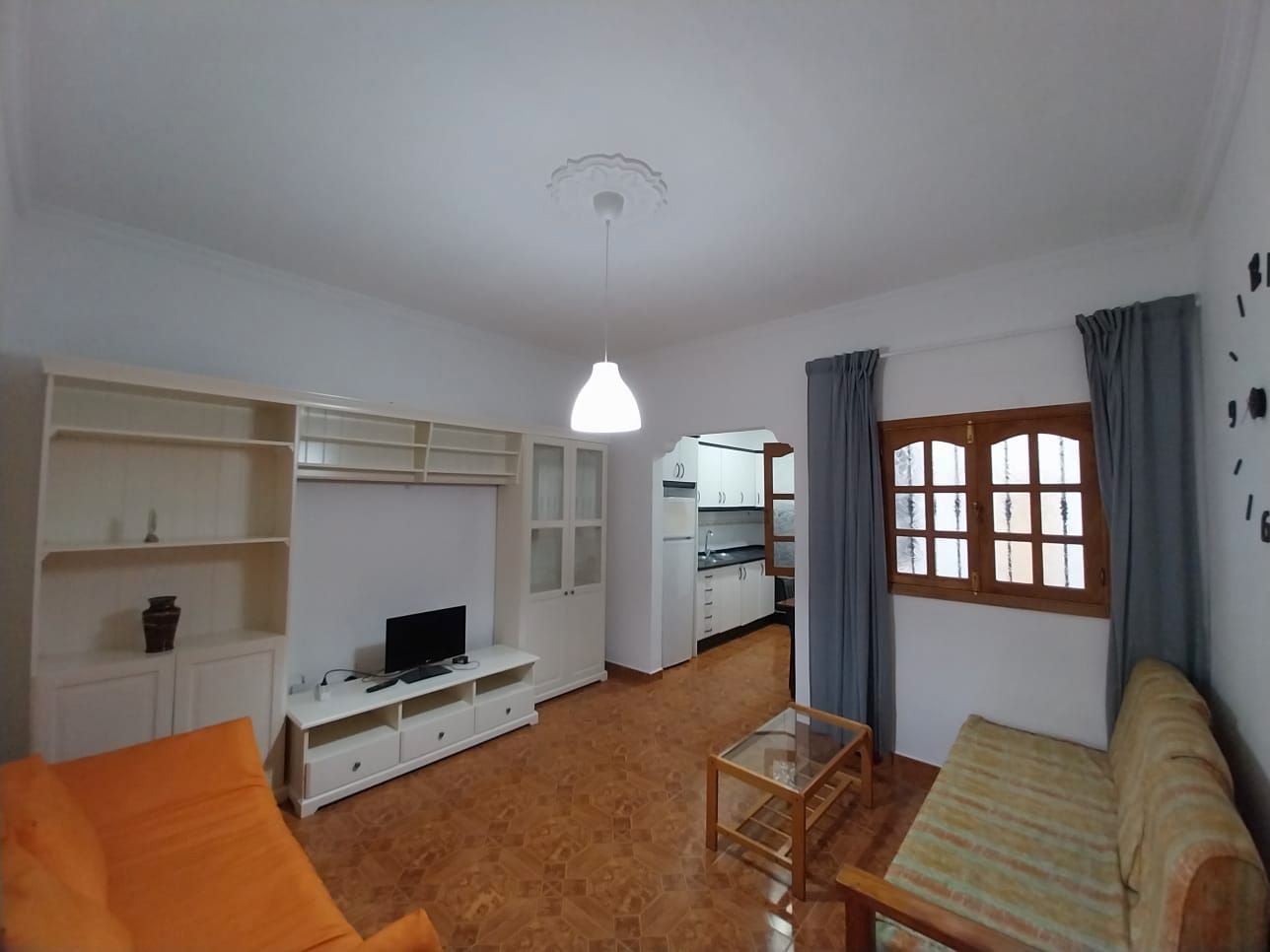 Living room of Apartment to rent in Las Palmas de Gran Canaria  with Storage room, Furnished and Oven